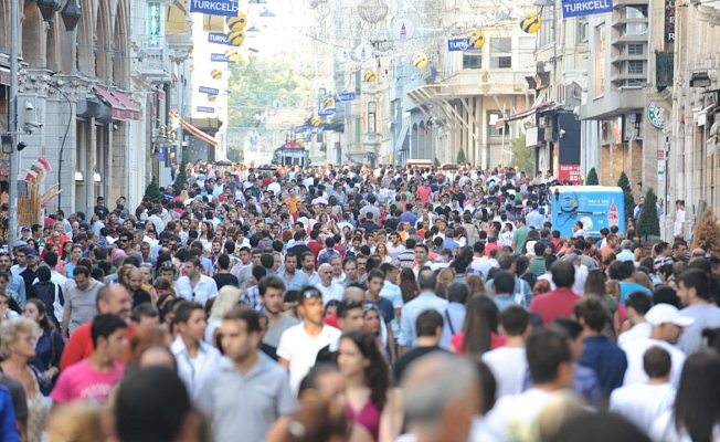 Türkiye'nin yeni nüfusu belli oldu! İşte yeni rakamlar…