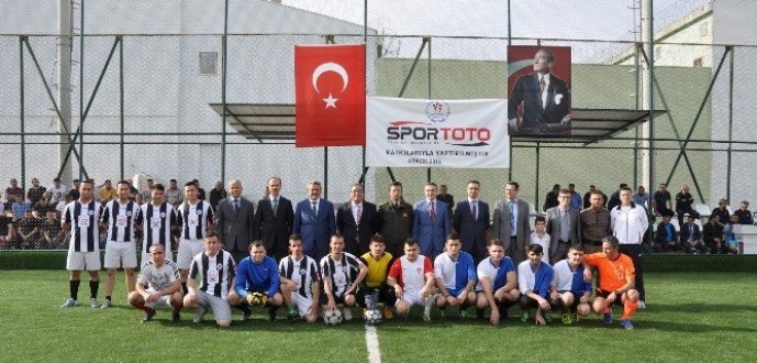 Nazilli E Tipi Kapalı Cezaevi'nin Yenilenen Halı Sahası Hizmete Açıldı...